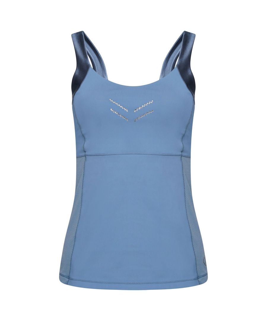 82% Polyester, 18% Elastane. Fabric: Jersey, Soft Touch. Design: Logo. Fit: Fitted. Back Style: Low Back. Fastening: Pull Over. Neckline: Scoop. Sleeve-Type: Sleeveless. Fabric Technology: Moisture Wicking, Q-Wic Plus, Quick Dry. Sustainability: Made from Recycled Materials. Embellishments: Preciosa Crystals.