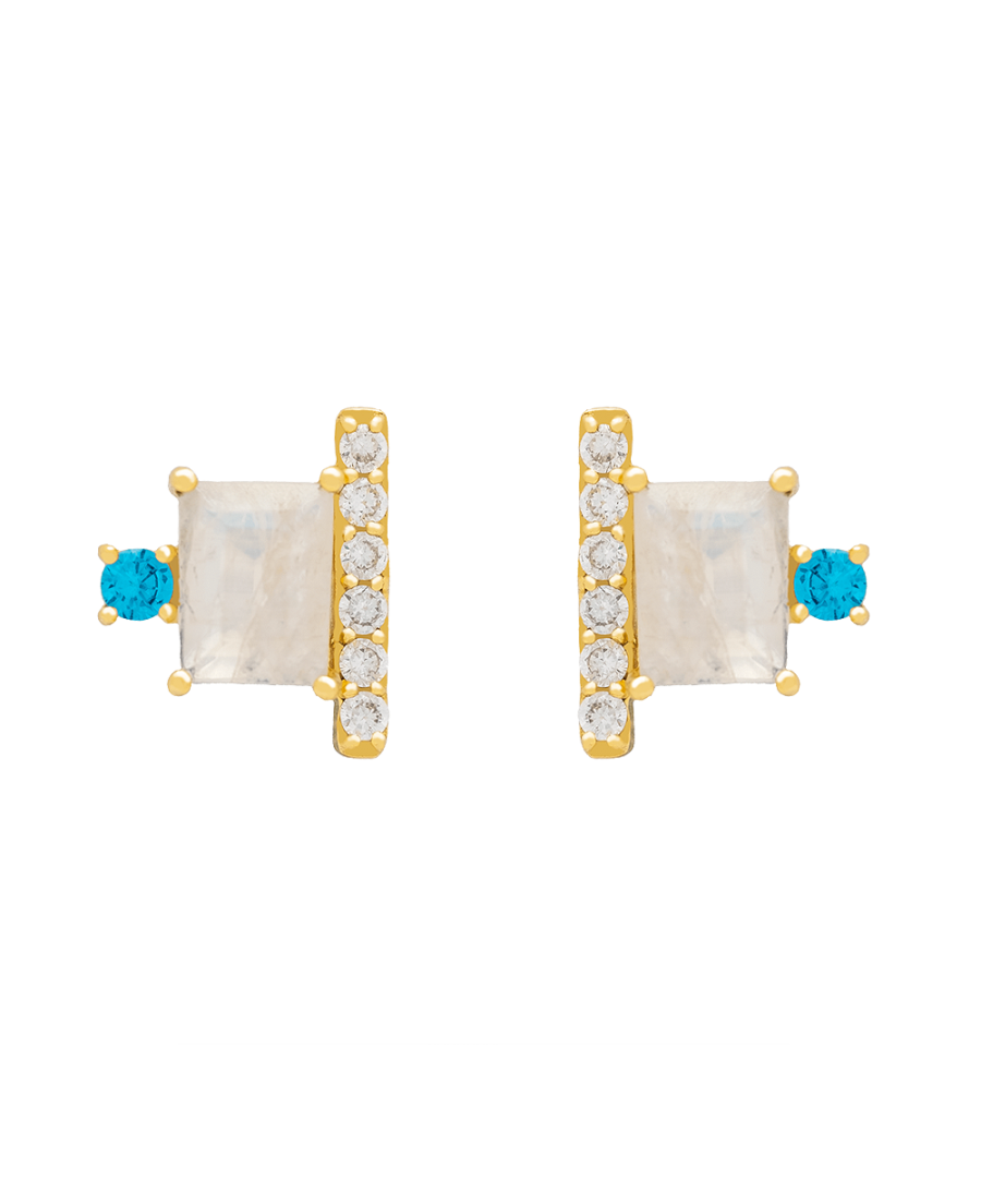 These Earrings buttons are the perfect choice for the simplest Lavani Girls. A design with geometric shapes that is both versatile and exclusive. Discover their Necklace a set for a total look.  Color: White, blue, gray.\n Stone: Blue Topacio, Labradorita, Circumitas.\n Composition: 22 carat gold.