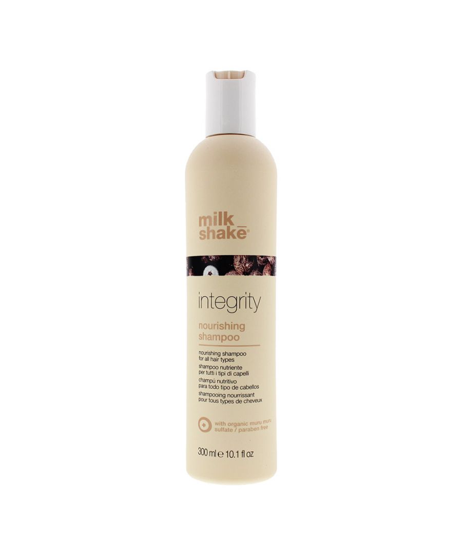 This moisturising shampoo gently conditions and nourishes to improve the condition of hair that is damaged. It adds strength and vitality, with optimum results when combined with the full Integrity range.