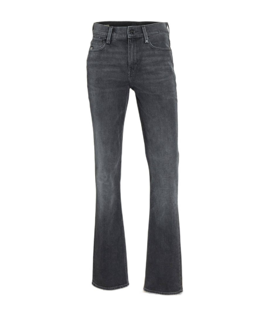Deze straight fit jeans voor dames van G-Star RAW is gemaakt van een katoenmix. Dit 5-pocket model heeft een rits- en knoopsluiting.details van deze jeans:stijlnaam: Noxer Straight5-pocket