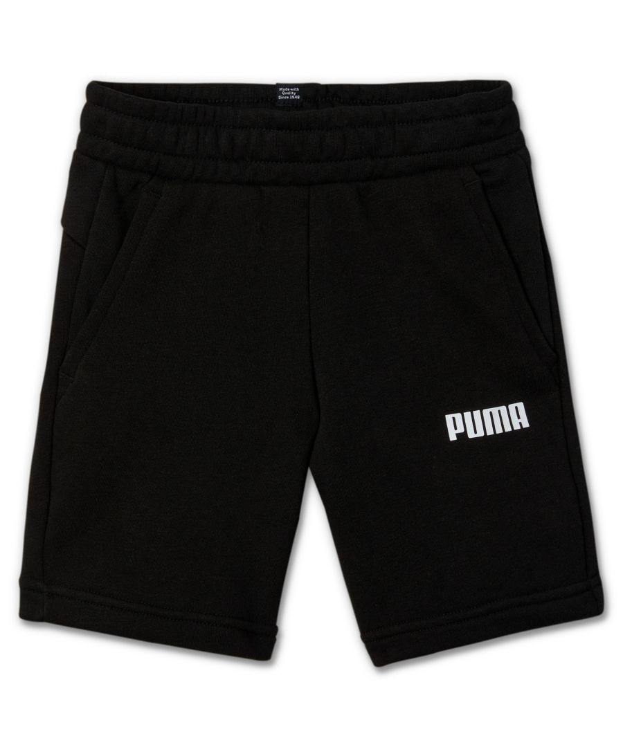 PRODUCT STORY Get ready for summer with these handy shorts. Not only are they a stylish addition to any wardrobe, they're also made with a comfortable cotton-poly blend for a smooth and comfortable feel. FEATURES & BENEFITS: By buying cotton products from PUMA, you're supporting more sustainable cotton farming. Contains Recycled Material: Made with recycled fibres. One of PUMA's answers to reduce its environmental impact.