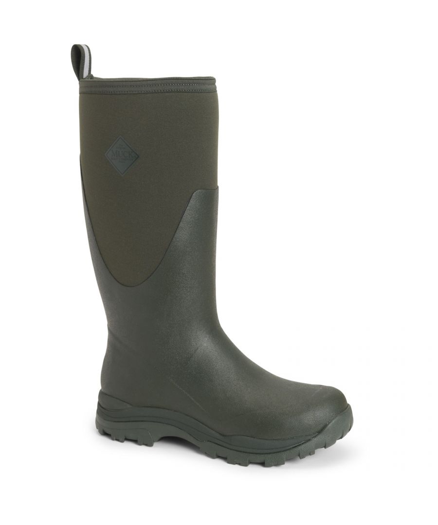 Developed with versatility in mind, the Arctic Outpost series delivers all of the protection and comfort Muck Boot are known for.
