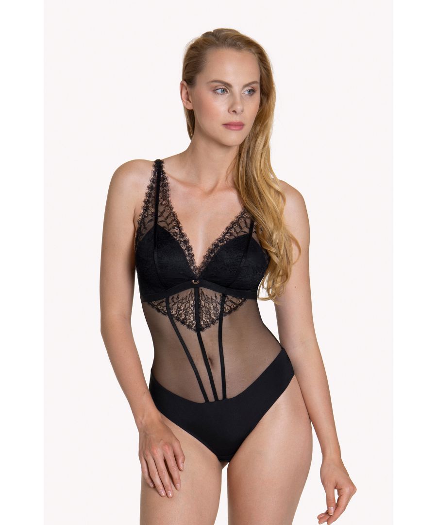 This elegant body from the Lisca 'Rose' range gently covers your body and the non-wired cups provide extra coverage and added seduction. This lightweight lingerie features luxurious lace and soft microfibre for a comfortable fit and seductive styling.