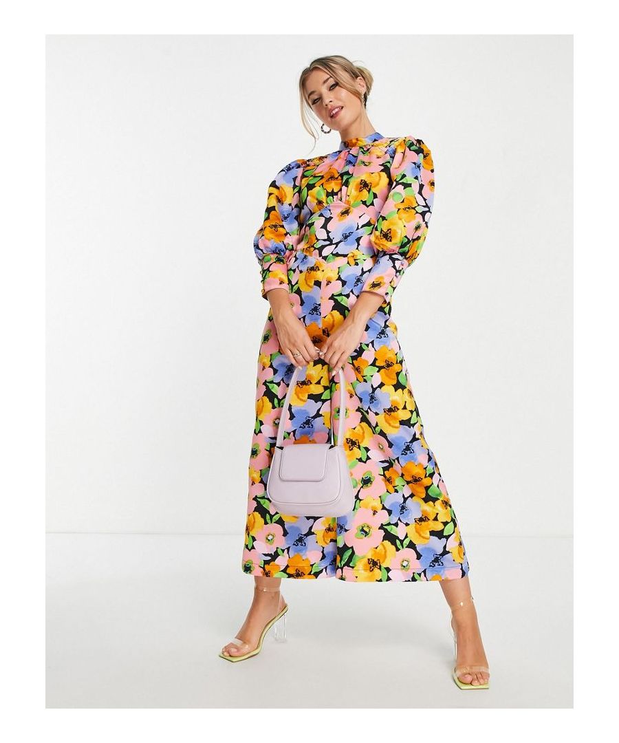 Jumpsuit by ASOS DESIGN Our kind of flowers High neck Balloon sleeves Fitted waist Open back with tie closure Zip-back fastening Wide leg Regular fit  Sold By: Asos