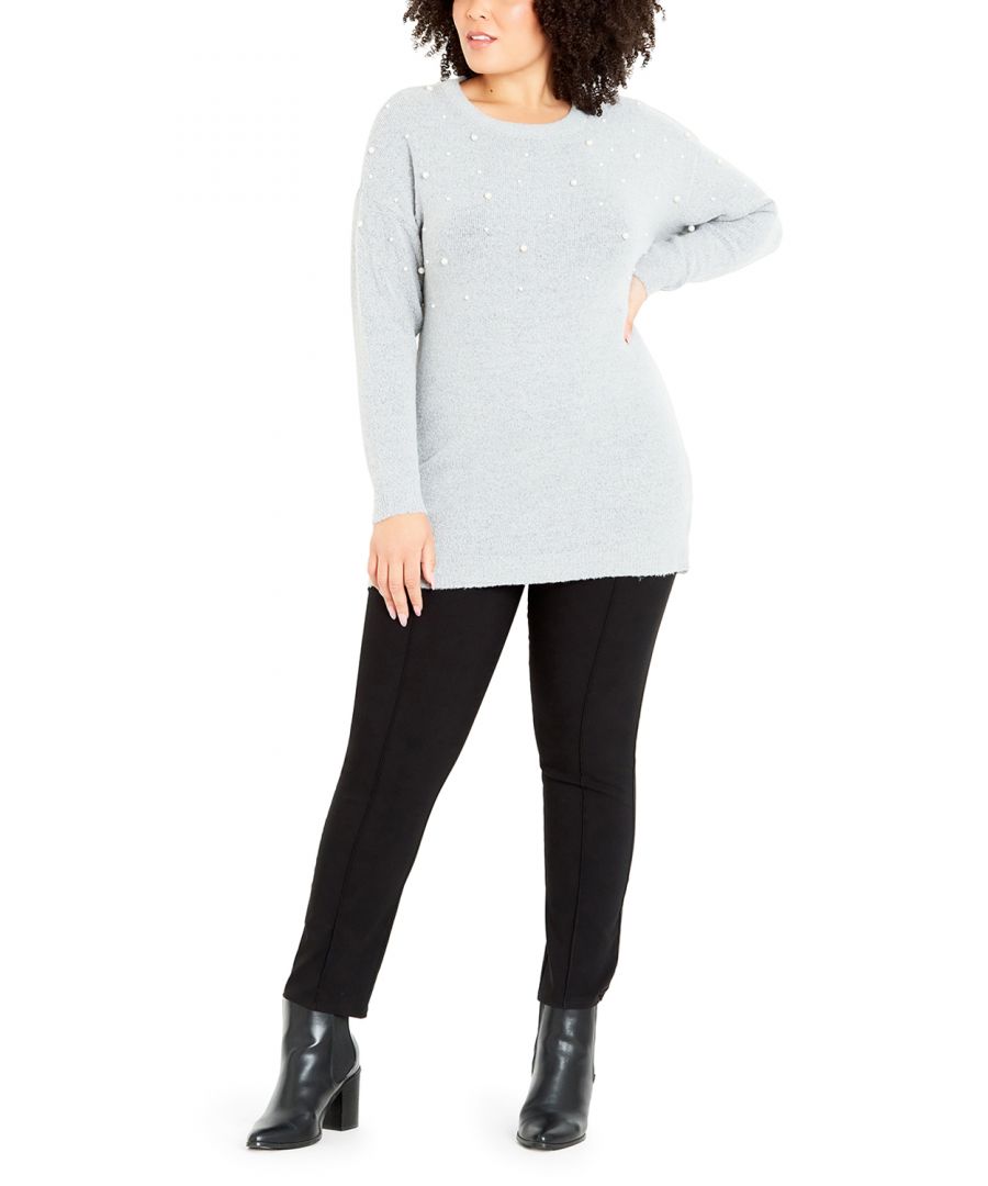 Every wardrobe needs elegant knitwear like the Pearl Trim Jumper. An effortless and graceful style, this jumper has a round neckline with front pearl detailing and a hip-length hemline for easy layering. Key Features Include: - Round neckline - Long sleeves - Front pearl detail - Relaxed fit - Hip length hemline