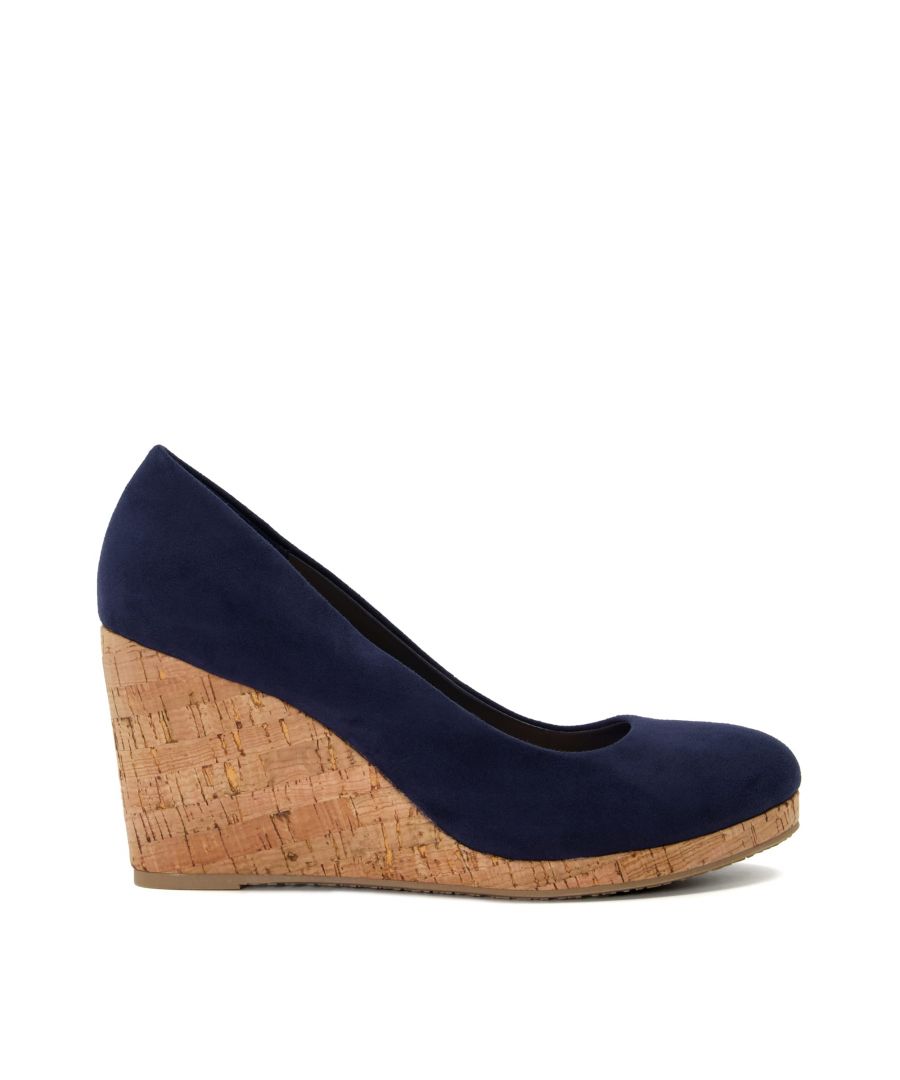 From Dune London, this shoe will make a chic addition to your collection. Resting on a medium wedge heel in an espadrille style rope finish