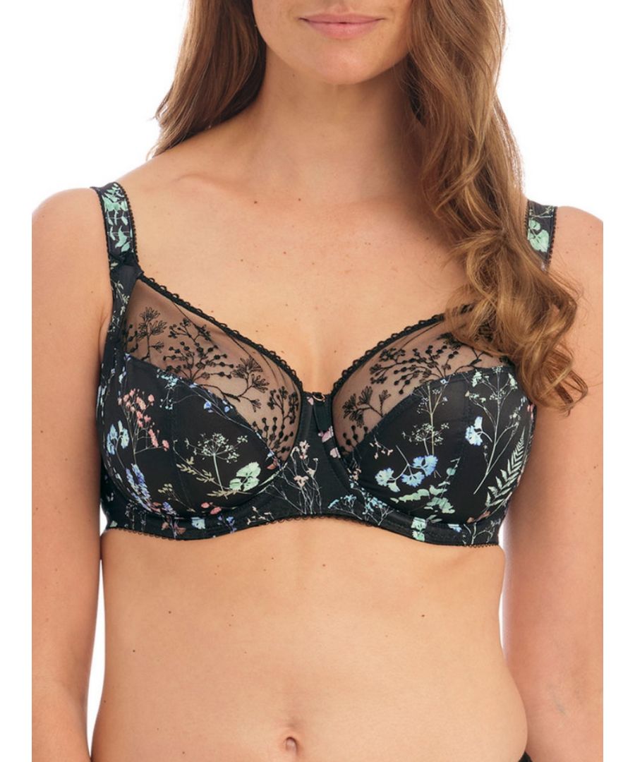 Fantasie Harper Side Support Full Cup Bra, offers a lighter look whilst providing great support and comfort with its sheer mesh layers at the top of the cups. This bra is underwired with fully adjustable straps alongside hook and eye fastening. Pair with the Harper Brief for the perfect everday lingerie set.