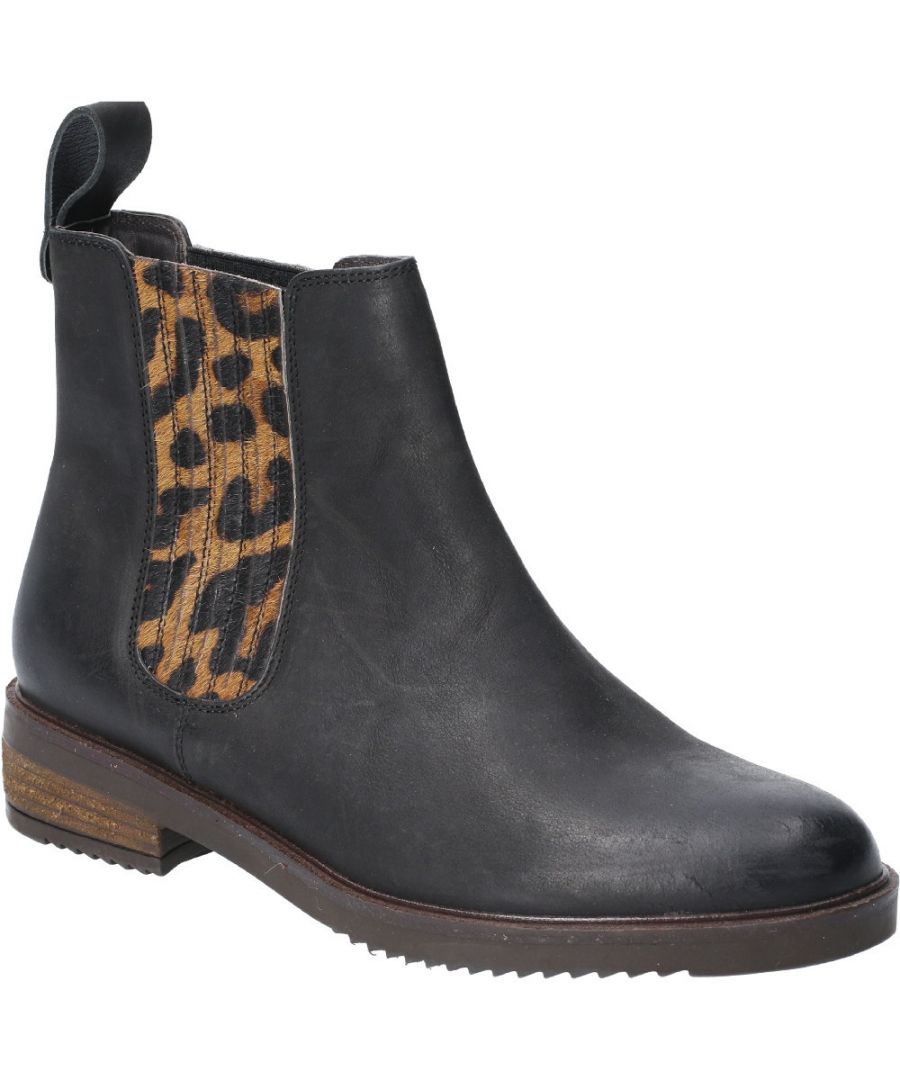 Hush Puppies Stella is a Chelsea style ladies ankle boot perfect for everyday casual wear. Its leather upper combined with Leopard Pony skin elastic gussets and a block heel gives a stylish look, whilst its padded insoles make for a comfortable fit.
