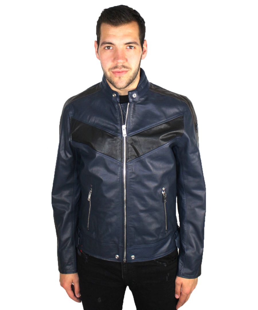 Diesel L-Reed 81EA leren jas. Zacht blauw leren jack. Centrale ritssluiting. 100% buffelhuid. Marineblauw met zwart contrast. Manchetten met ritssluiting