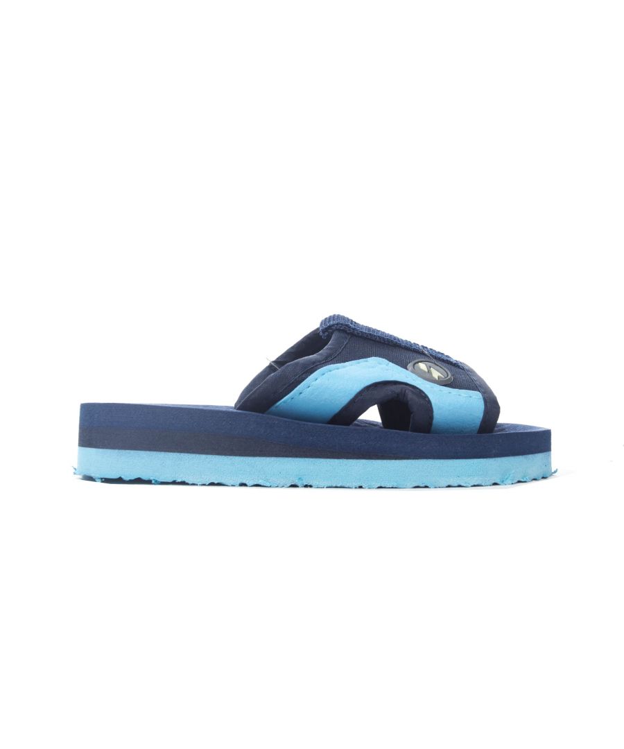 The Trespass Numskull Kids Sandals are made with a fully lined upper and a moulded, comfortable footbed. Slip on design makes for easy on and off. These sandals are perfect for your little one when at the beach and playing around the pool. Trespass branding applied.