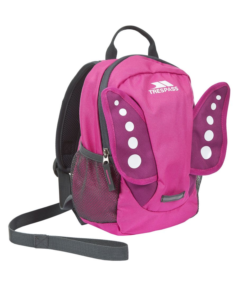 Kids three litre back pack in three cute designs. Safety rein and internal ID label. Padded shoulder strap. Fabric: 600D Polyester. One Size.