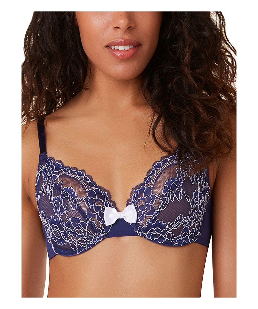 Passionata by Chantelle Amoureuse sheer see-through plunge bra.  This stunning range is designed with delicate, luxurious lace.  The plunge bra is underwired with fully adjustable straps for support and perfect fit.   All over lace cups will provode a sexy feminine feel.  It is finished with a cute centre bow.  An everyday must have in your favourite lingerie collection!