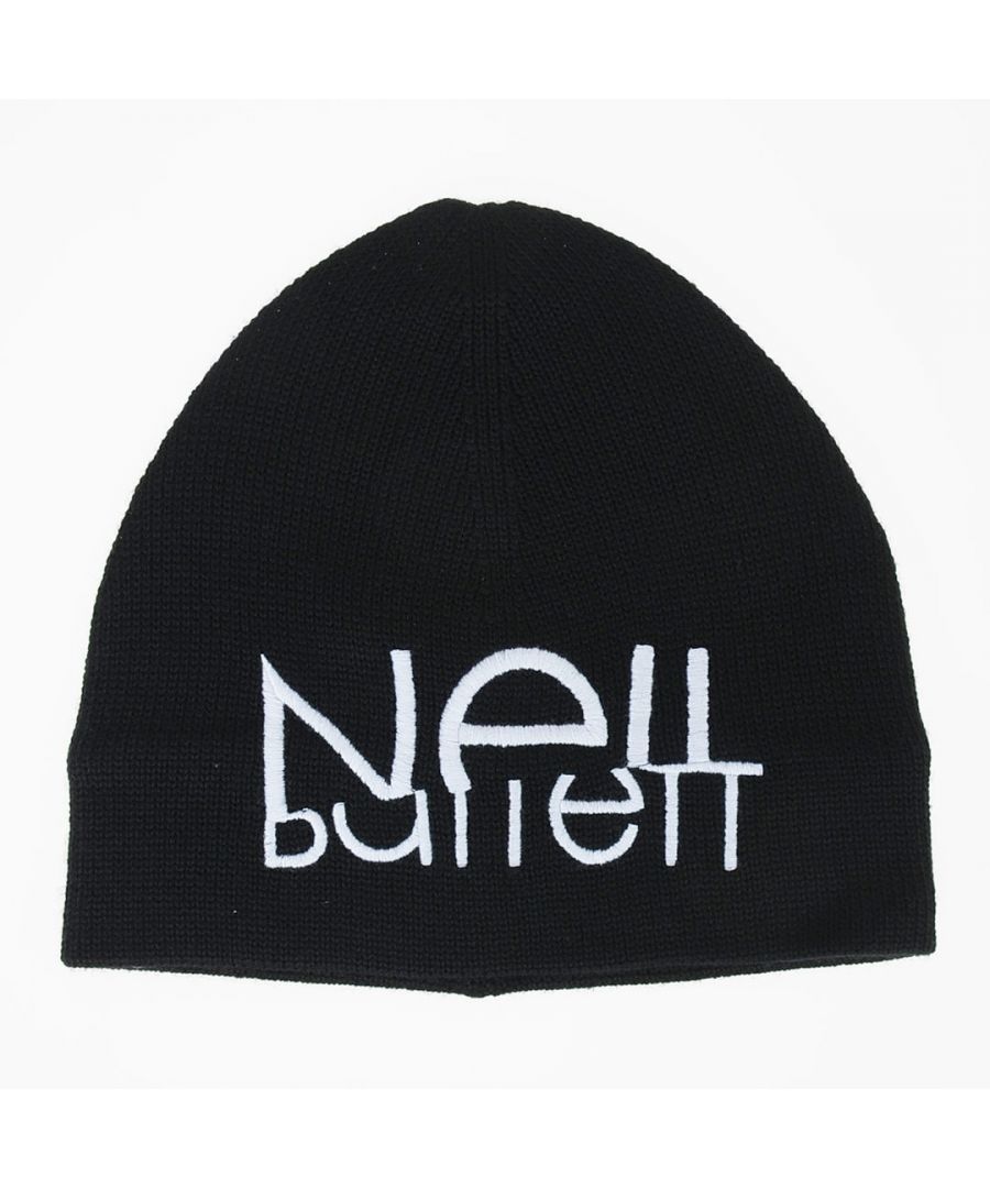 Neil Barrett muts met gesneden logo, zwarte hoed. Neil Barrett muts met gesneden logo, zwarte hoed. 50% Wol 50% Acryl. Uitrekkende pasvorm. PBCP247 H9563 524. Gemaakt in Italië