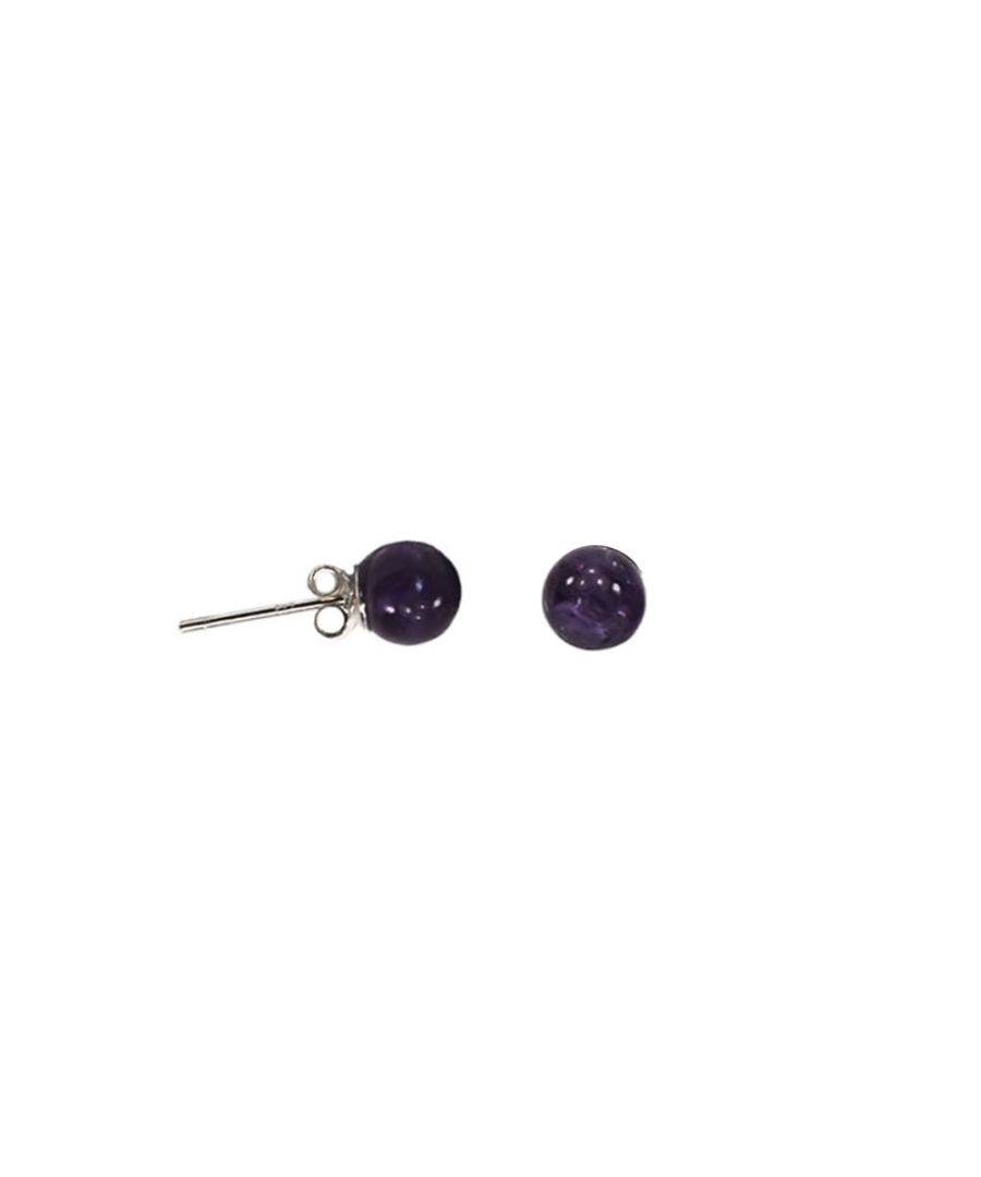 Oorbellen van 925 zilver met amethist-parels. Dit prachtige paar oorbellen bevat amethist-kralen met een diameter van 8 mm. Het frame is gemaakt van 925/1000 zilver met een perfecte afwerking. Deze oogverblindende creatie is gemakkelijk te combineren met elke outfit en geeft een elegante touch aan elke gelegenheid. Geschikt voor oren met gaatjes. Afmeting: 18 x 8 mm