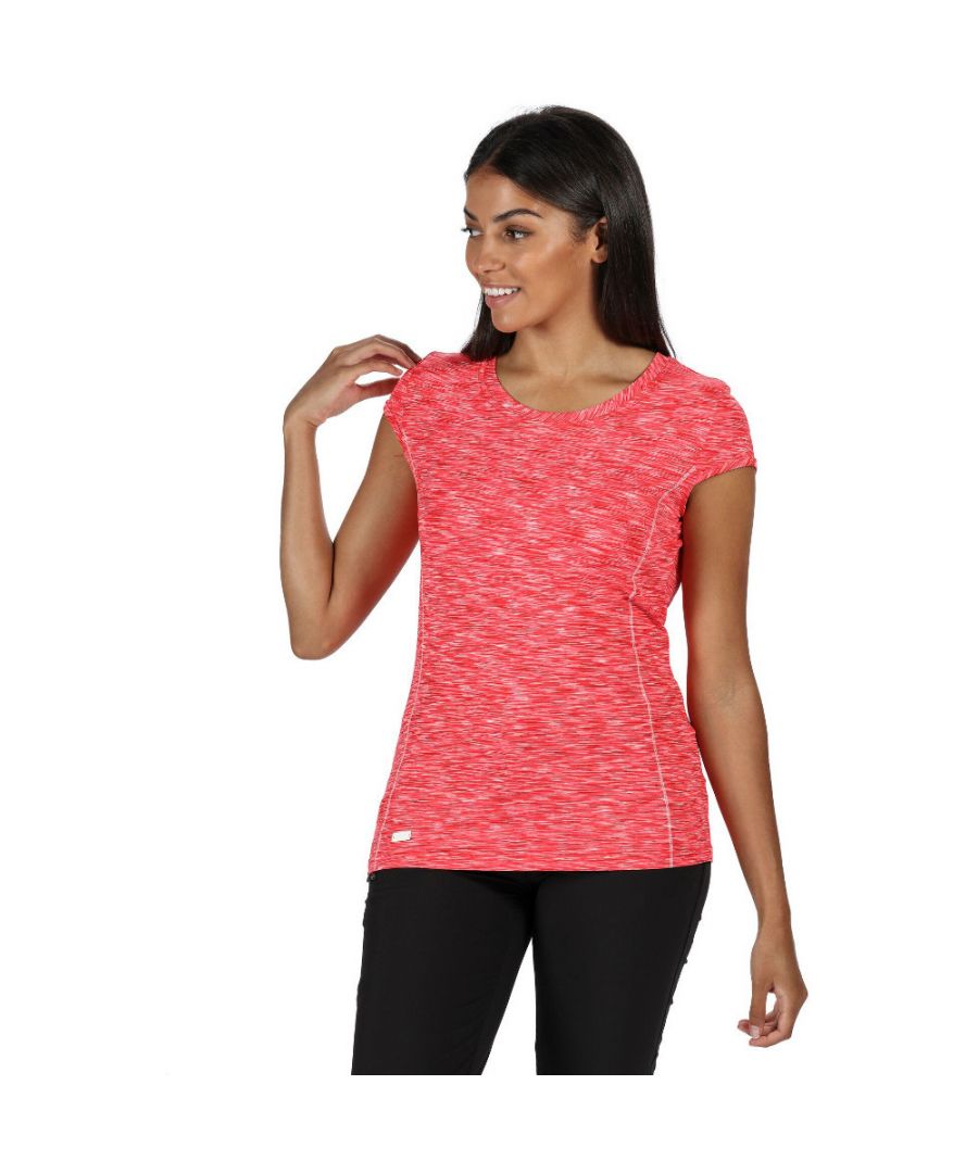 The short sleeved Women's Hyperdimension T-Shirt is made of soft-touch, marl polyester that efficiently transfers moisture away from your skin for lasting comfort. Designed with a hint of stretch to be form fitting without being tight to allow a natural range of movement during agile hikes and walks. With the Regatta print on the sleeve.