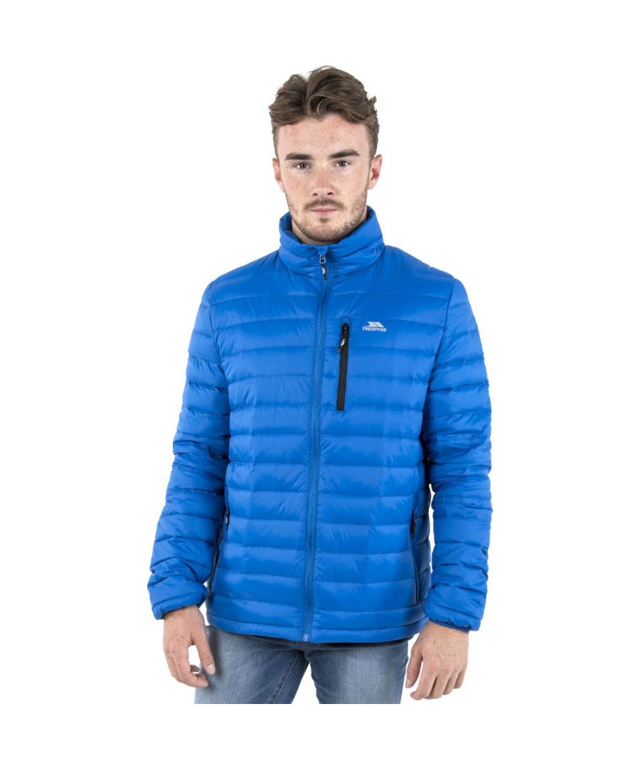 Ultra Lightweight Jacket. 3 Low Profile Zip Pockets. Contrast Chest Pocket Zip. Low Profile Front Zip. Matching Binding at Cuffs. Drawcord at Hem. Stuff Sack in Pocket.