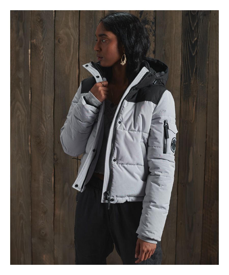 Designed with you in mind, the Quilted Everest Jacket features a recycled polyester padding providing you with extra warmth and comfort this season, as well as being sustainably friendly. Perfect for those ice cold mornings or evenings, layer this jacket over any outfit to complete the look.Main zip and popper fasteningBungee cord adjuster hood and hemFour pocket design100% recycled polyester paddingRibbed cuffsSignature logo badgeThe padding in this jacket is 100% Recycled Polyester, made from up to 10 recycled bottles, sourced from household recycling plants in China. 