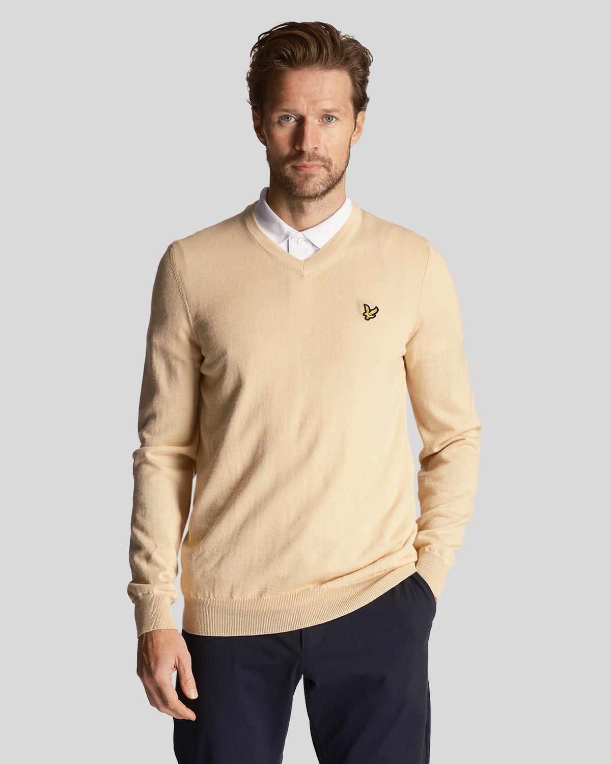 Thumbnail - Lyle & Scott Golf-Pullover mit V-Ausschnitt für Herren in Sand
