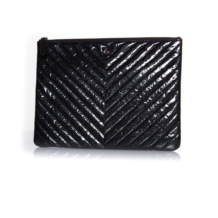 Chanel Pre-owned patentleren chevron rits O-case