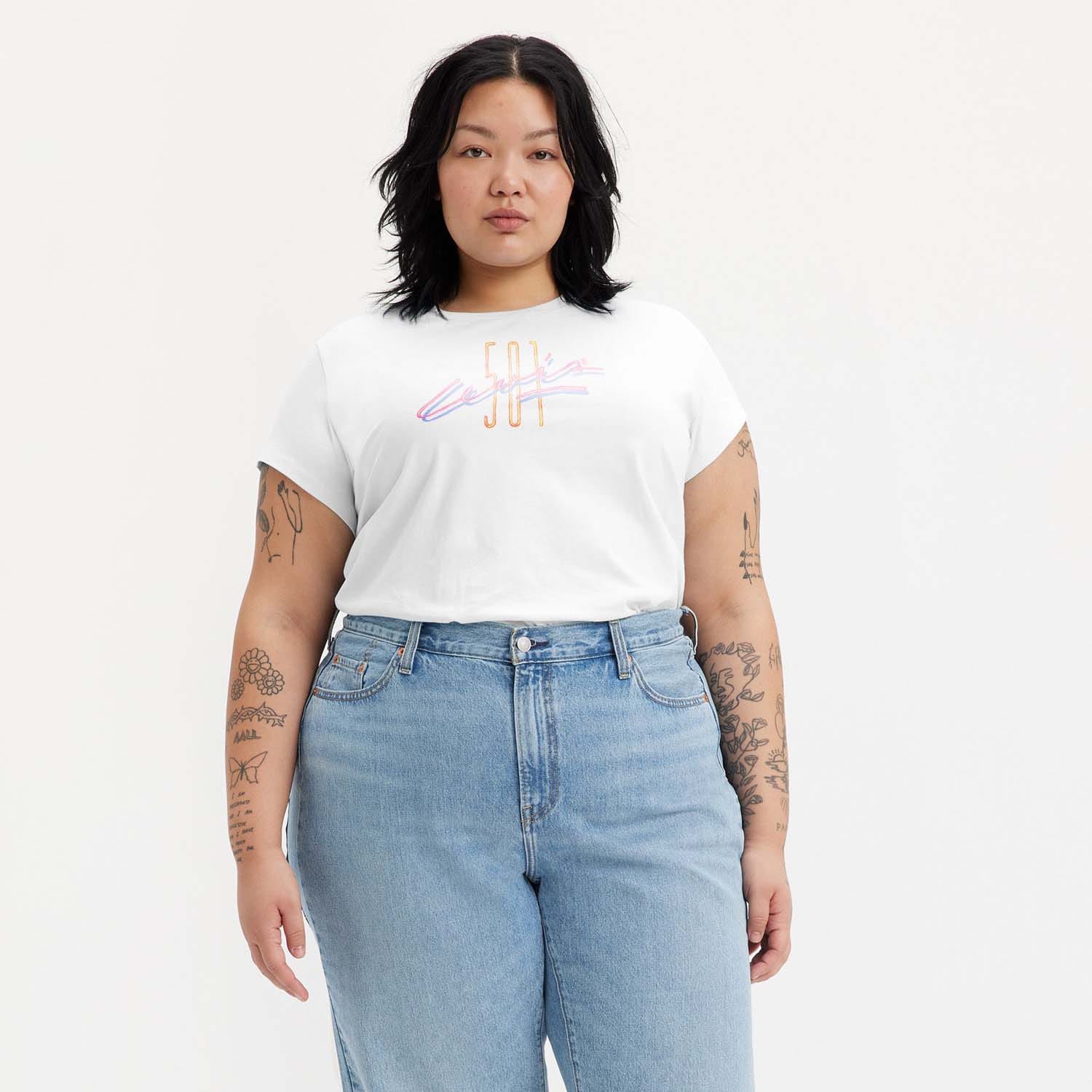 Levi's Womenss Levis Plus Graphic Authentic T-Shirt in White - Size UK 14-16