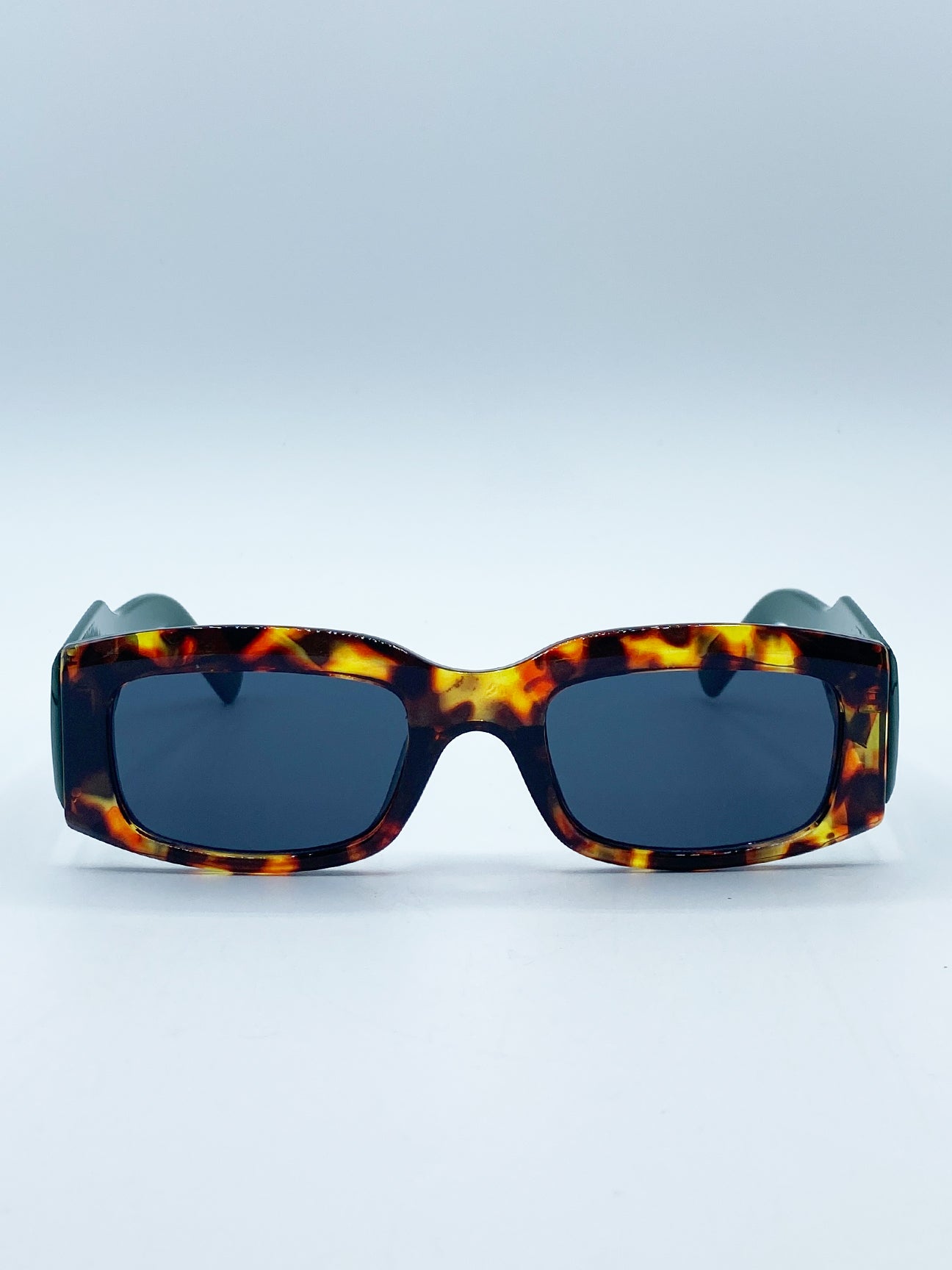 Svnx Unisex Green Chunky Rectangle Sunglasses In With Tortoiseshell Arms - One Size