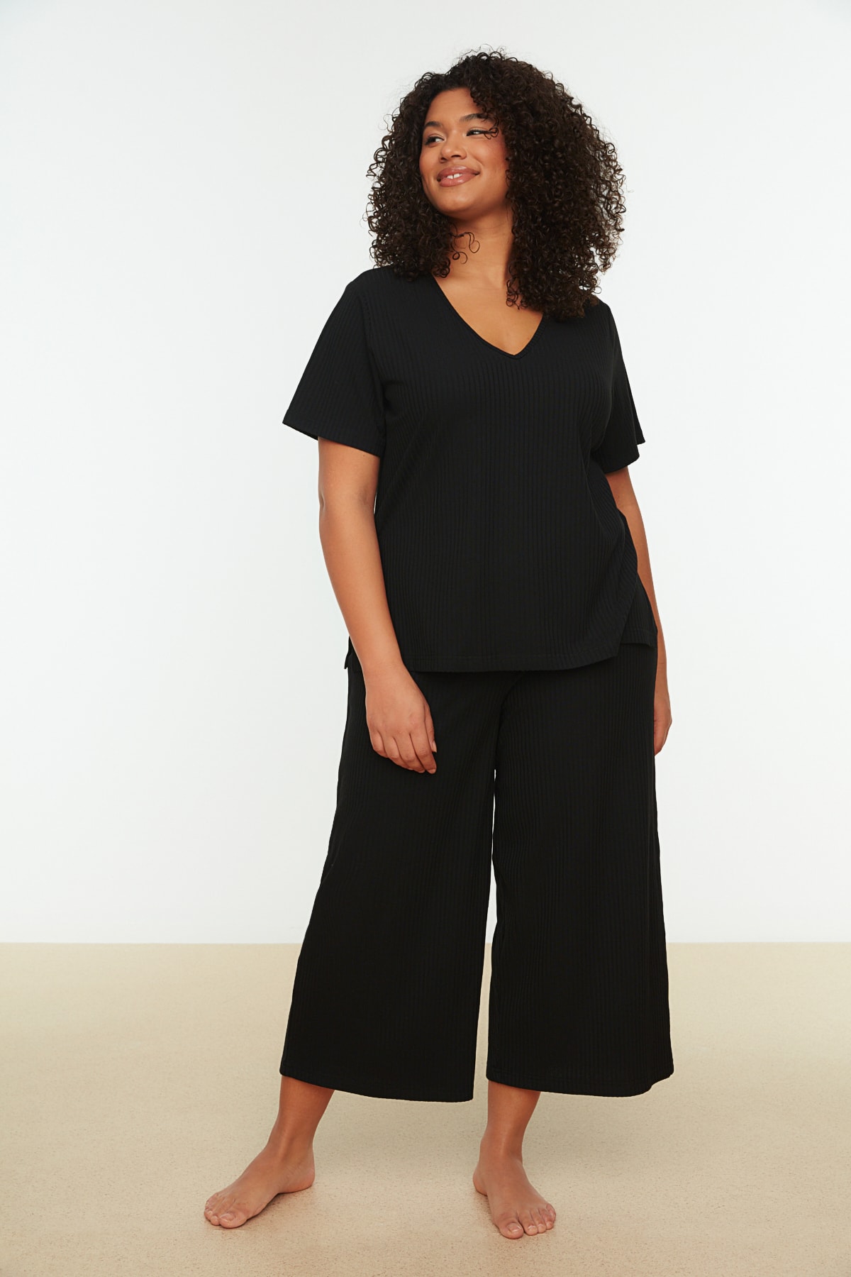 Trendyol Dam V-ringad Större Storlekar Pyjamas Set