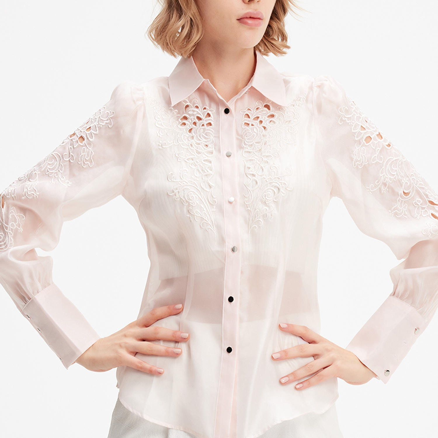 Smart & Joy Blus i broderad organza dam – bild 2