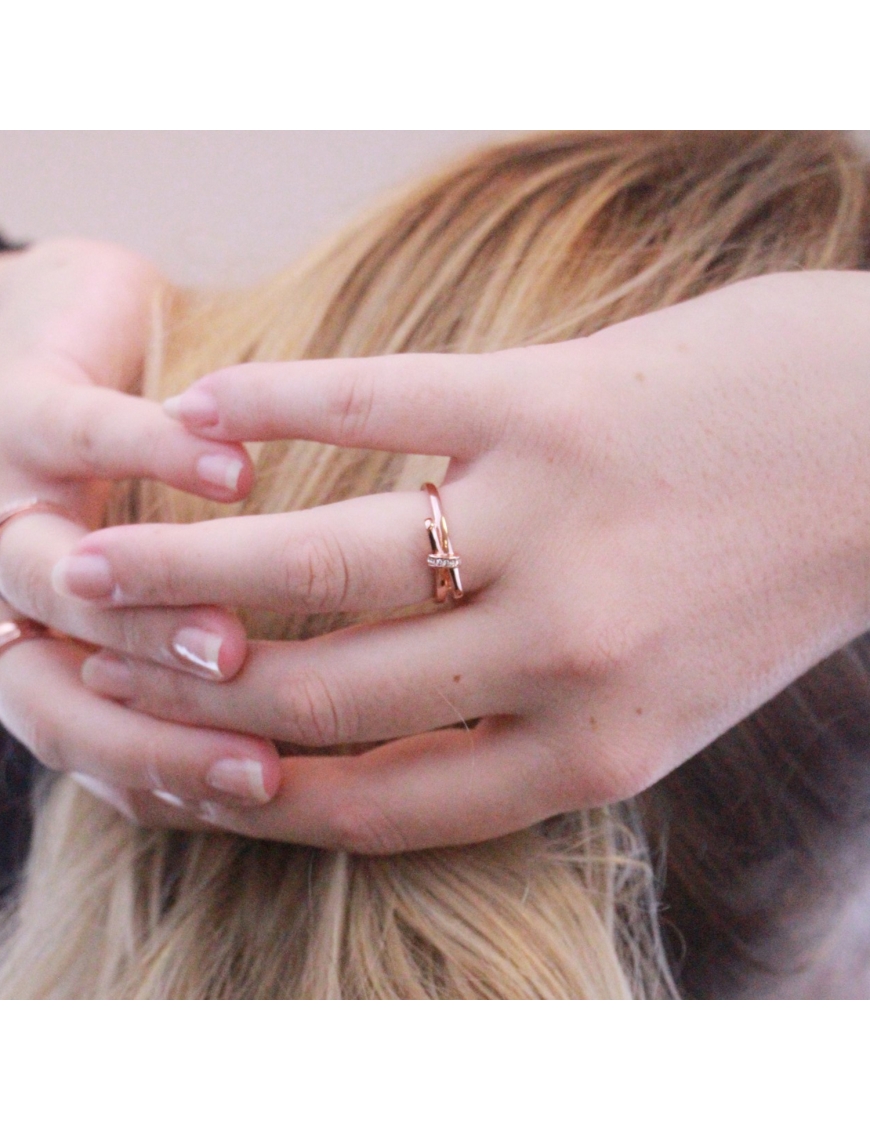 MYC Paris Luminous Bow Ring roséguld och kristall dam – bild 2