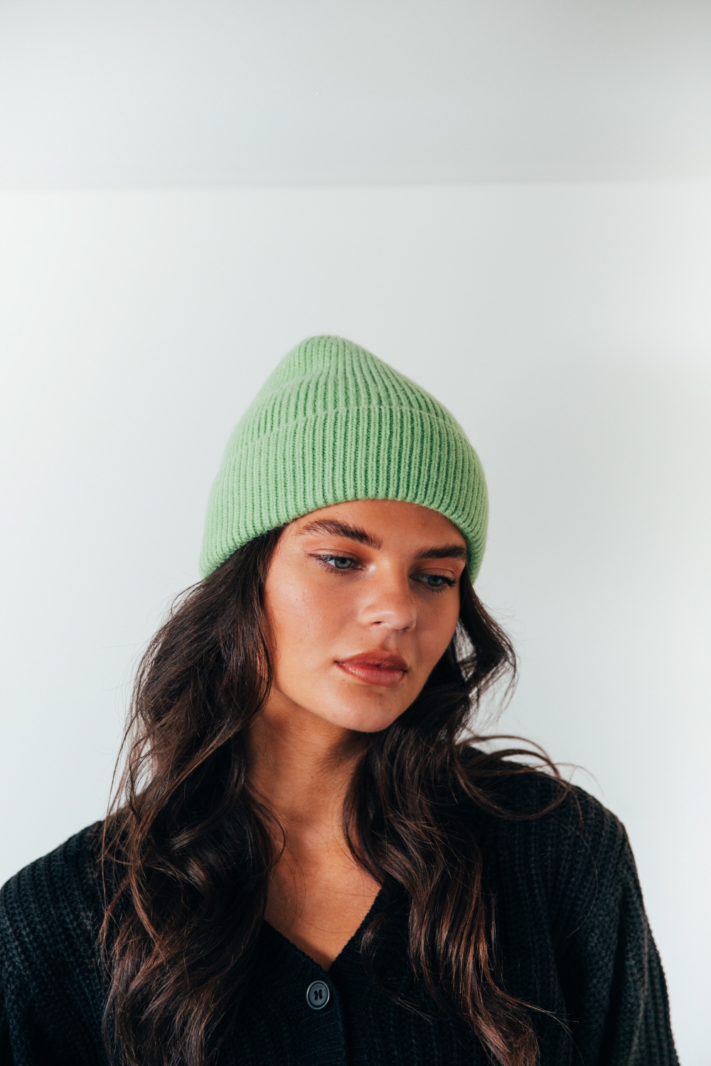 SVNX Unisex Ribbed Beanie Hat In Green - One Size