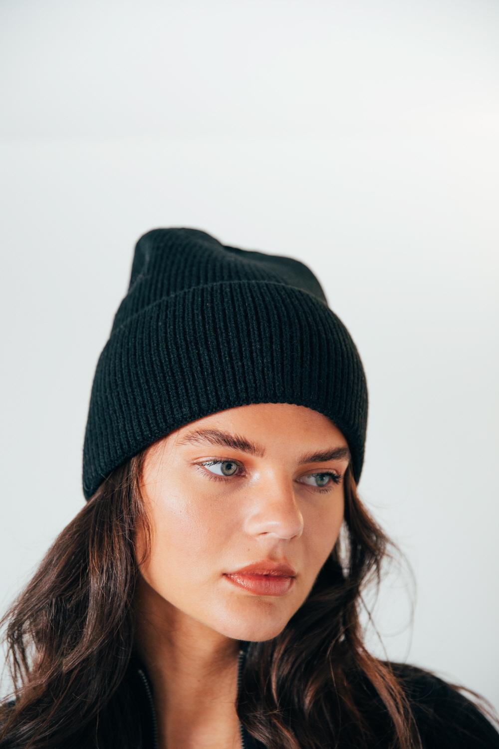 SVNX Unisex Ribbed Beanie Hat In Black - One Size